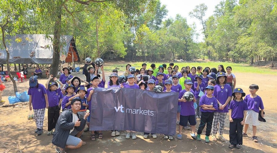 VT Markets Brings Global Football Aspirations to Vietnamese Youths