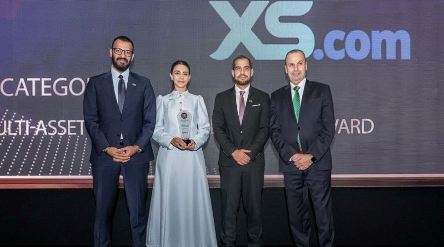 XS.com Wins Global Multi-Asset Brokerage Leadership Award at Qatar Expo